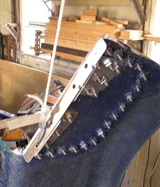 AA-RearWingStoneGuard004.thumb.jpg.ff2c02838a3ac0b10ff22fa502265417.jpg